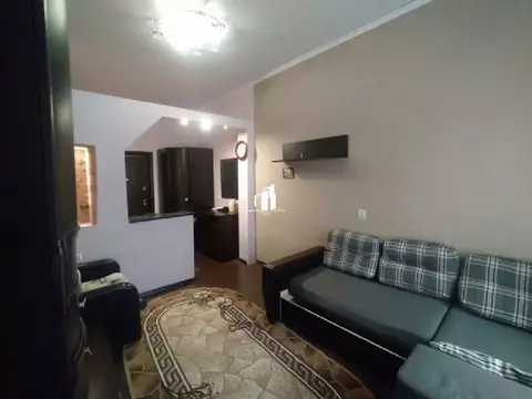 Продается комната в 6-комнатной квартире