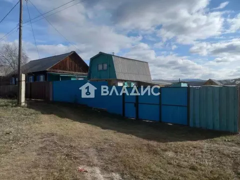 Дом в Бурятия, Тарбагатайский район, Саянтуйское с/пос, с. ...