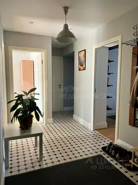 3-к кв. Тюменская область, Тюмень ул. Республики, 10 (55.6 м)