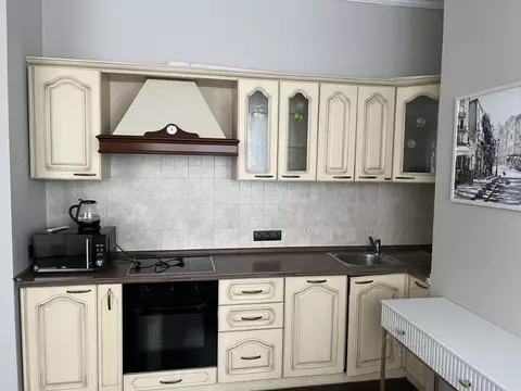 3-к кв. Москва ул. Шаболовка, 23к5 (87.0 м)