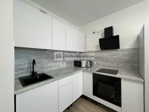 1-к кв. Санкт-Петербург ул. Пахомовская, 16к1 (33.2 м)