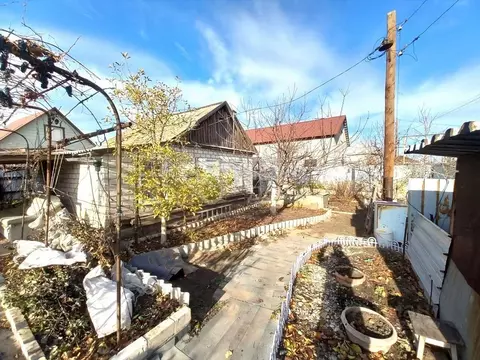 Дом в Волгоградская область, Волжский Химик СНТ, ул. Малая ...