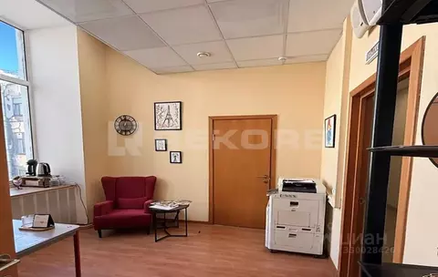 Офис в Санкт-Петербург Большая Морская ул., 3-5 (32 м)