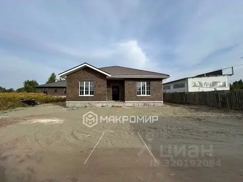 Дом в Брянская область, Брянский район, Снежское с/пос, с. Толмачево ...