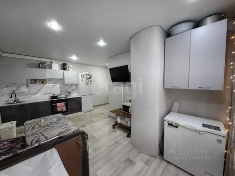 3-к кв. Омская область, Омск Мельничная ул., 89к1 (89.9 м)