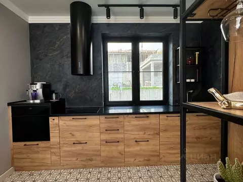 Дом в Краснодарский край, Новороссийск ул. Панорамная, 44 (252 м)