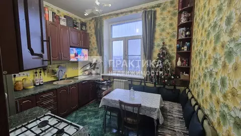 Продается 3-комнатная квартира