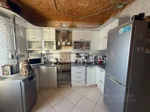 Дом в Волгоградская область, Волгоград Верхнезареченский пгт, ул. ...