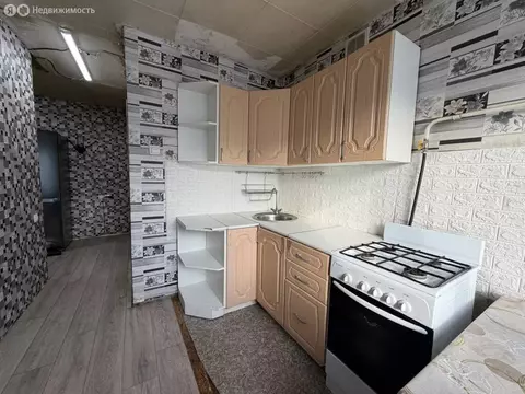 3-комнатная квартира: Челябинск, Комсомольский проспект, 28 (62.2 м)