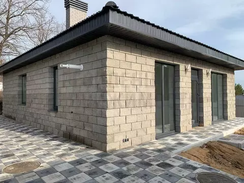 Дом в Самарская область, Волжский район, Курумоч с/пос, с. Курумоч ул. ...