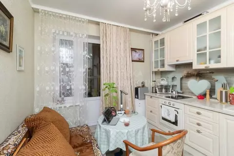 1-к кв. Тюменская область, Тюмень ул. Парада Победы, 9 (33.0 м)