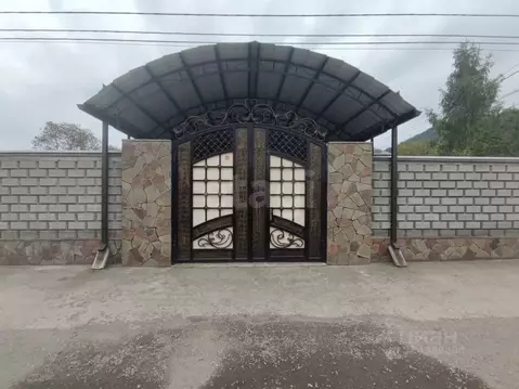 Дом в Северная Осетия, Владикавказ Учитель СТ, 881/3 (100 м)