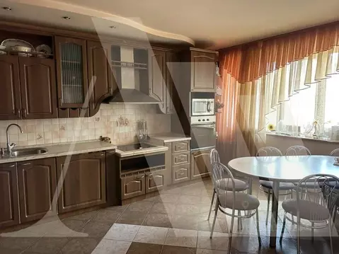 3-к кв. Омская область, Омск ул. Масленникова, 80 (96.9 м)