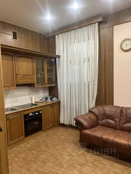 3-к кв. Санкт-Петербург 4-я Красноармейская ул., 17 (100.0 м)