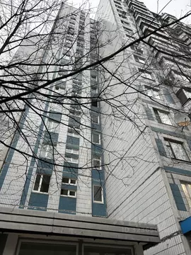 3-к кв. Москва Осенний бул., 10К1 (74.0 м)