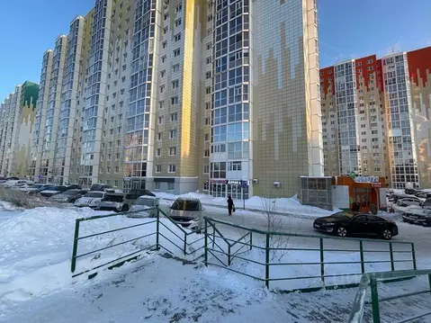 Помещение свободного назначения в Ханты-Мансийский АО, Сургут ул. ...