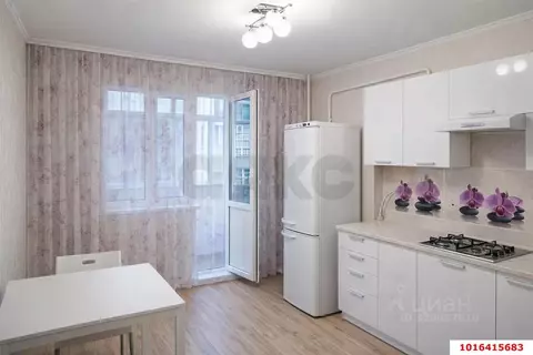 2-к кв. Краснодарский край, Краснодар Черкасская ул. (59.0 м)