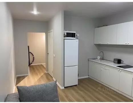 2-к кв. Сахалинская область, Южно-Сахалинск Больничная ул., 2 (72.0 м)