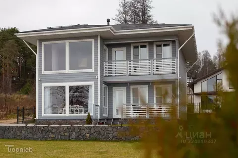 Дом в Ленинградская область, Выборгский район, Полянское с/пос, пос. ...