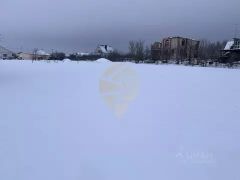 Участок в Белгородская область, Старооскольский городской округ, с. ...