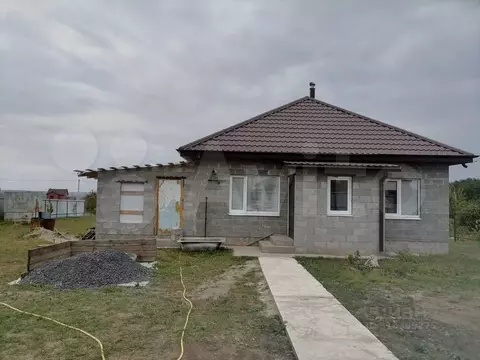Дом в Белгородская область, Белгородский район, Головинское с/пос, с. ...