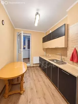 1-комнатная квартира: Тюмень, улица Василия Гольцова, 3 (42 м)