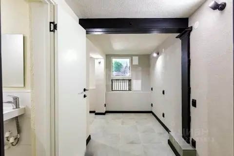 Офис в Санкт-Петербург 2-я Васильевского острова линия, 39/16 (11 м)