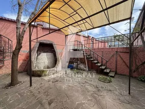 Дом в Ставропольский край, Пятигорск ул. Козлова, 9 (188 м)