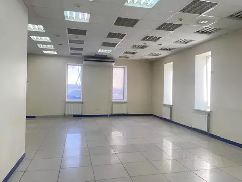 Помещение свободного назначения в Татарстан, Казань ул. Фрунзе, 3 (70 ...