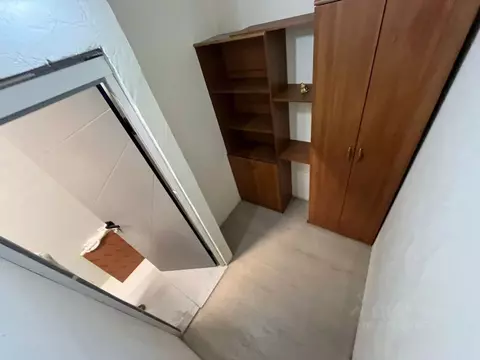 Помещение свободного назначения в Астраханская область, Астрахань пер. ...