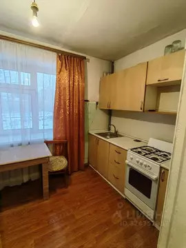 1-к кв. Тюменская область, Тюмень Мелиораторов мкр, ул. 70 лет ...