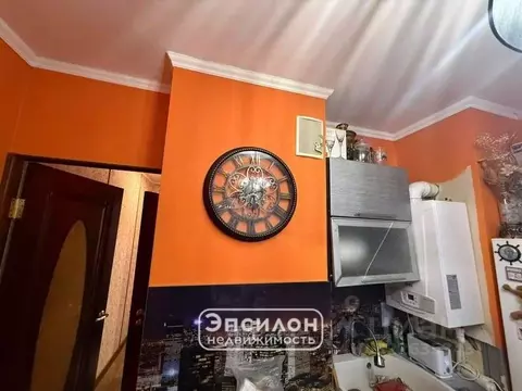 2-к кв. Курская область, Курск просп. Хрущева, 32 (58.2 м)