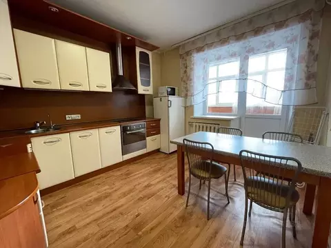 1-к кв. Башкортостан, Уфа Батырская ул., 14 (54.0 м)