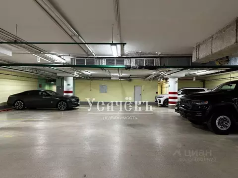 Гараж в Москва Мосфильмовская ул., 70к2 (12 м)