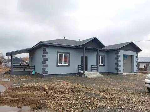 Дом в Свердловская область, Белоярский муниципальный округ, с. ...