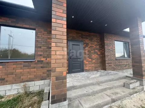 Дом в Белгородская область, Корочанский район, Мелиховское с/пос, с. ...