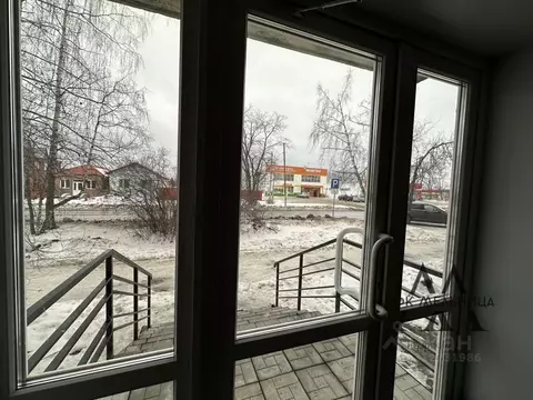 Торговая площадь в Свердловская область, Полевской ул. Володарского, ...