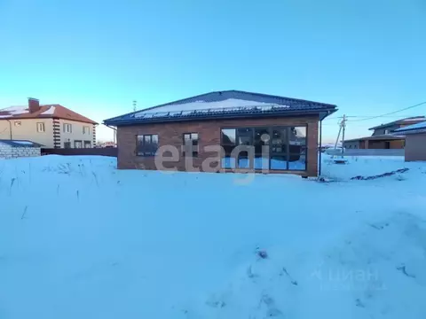 Дом в Брянская область, Брянский район, Снежское с/пос, пос. Путевка ...