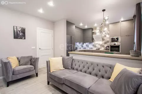 4-комнатная квартира: Калининград, улица Добролюбова, 48 (113.8 м)