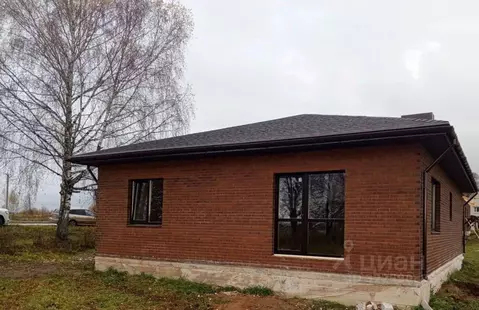 Дом в Костромская область, Костромской район, Самсоновское с/пос, с. ...