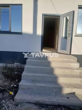 Дом в Крым, Симферопольский район, с. Трудовое ул. Гагарина (130 м)