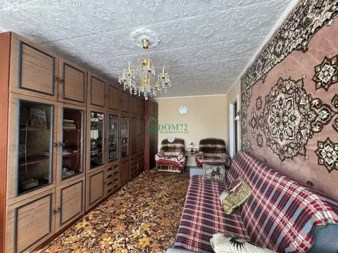 2-комнатная квартира: Тобольск, 10-й микрорайон, 10 (50.8 м)