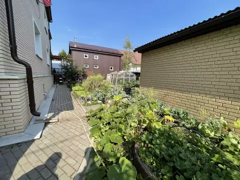 Дом в Московская область, Мытищи городской округ, пос. Вешки ул. ...