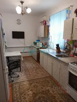 Дом в Оренбургская область, Новоорский район, Кумакский сельсовет, с. ...