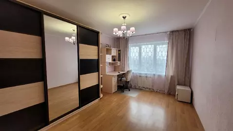 Продается 2-комнатная квартира