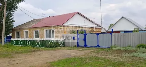 Дом в Челябинская область, Троицкий муниципальный округ, пос. ...