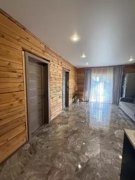 Дом в Иркутская область, Иркутский муниципальный округ, с. Хомутово ...