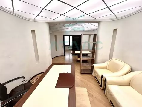 Помещение свободного назначения в Крым, Симферополь ул. Набережная ...