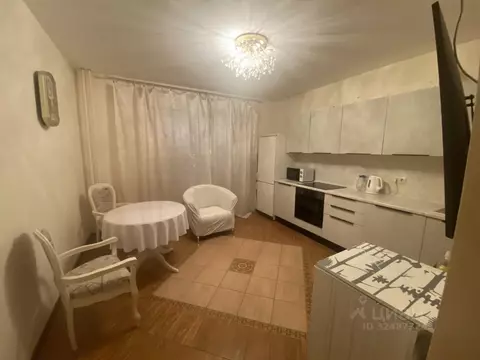 2-к кв. Москва ул. Гримау, 9К2 (72.0 м)