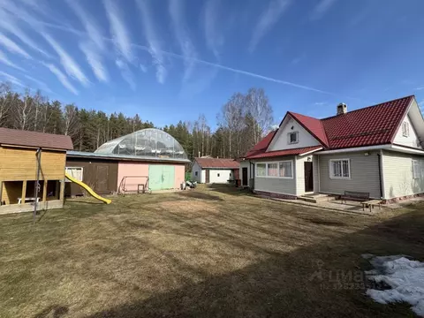 Дом в Ленинградская область, Лужский район, Толмачевское городское ...